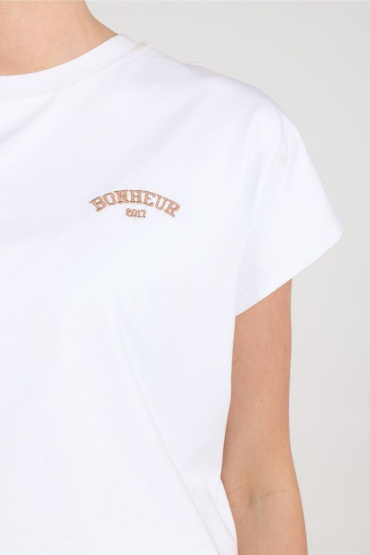  17 Off White