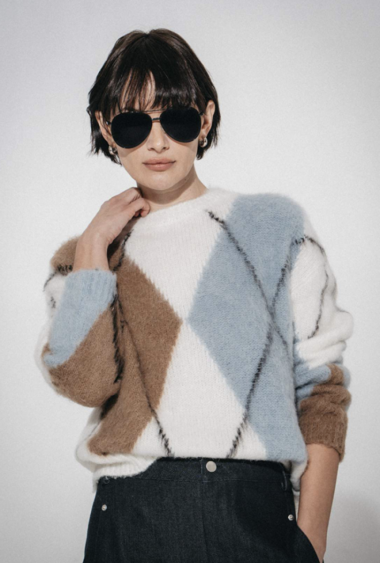  131 Off White