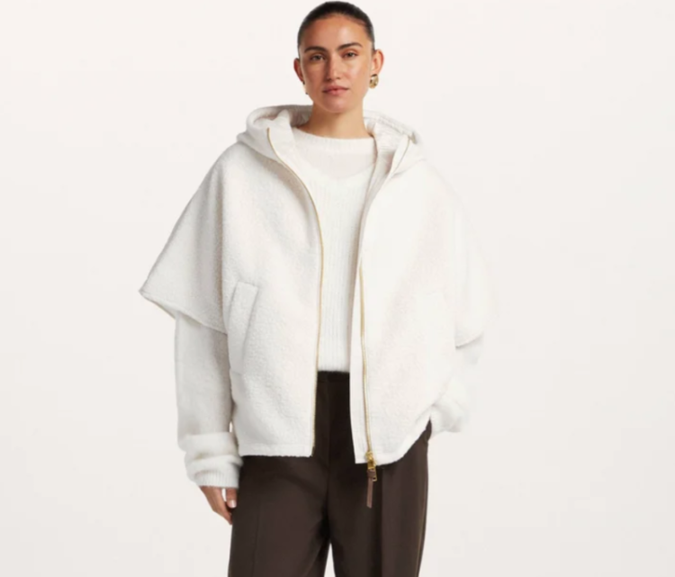  1100 off white